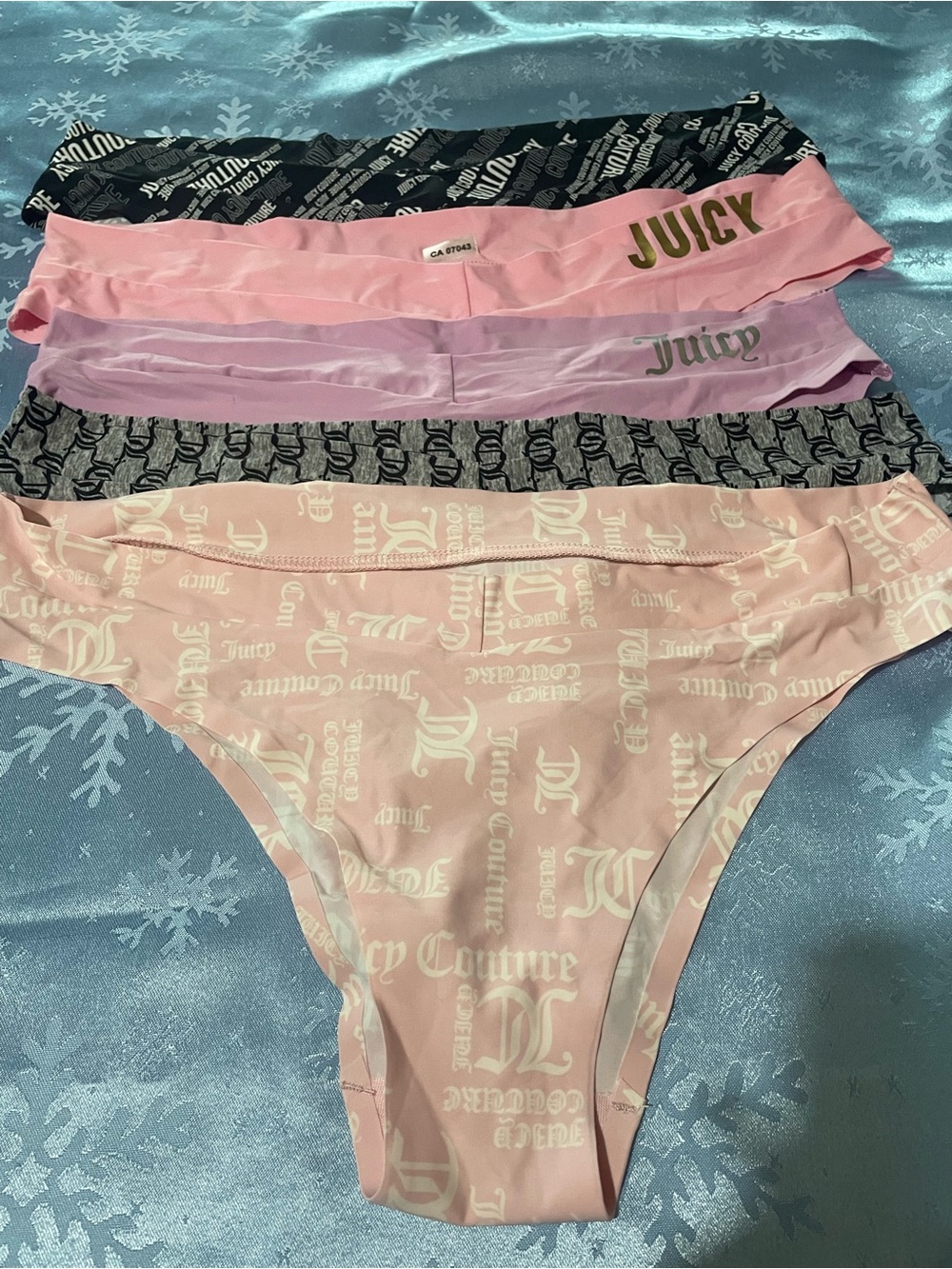 Juicy Couture seamless large Pink Logo Bikinis undies - Pack of 5